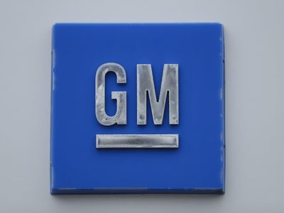 General Motors llama al taller 132 mil pickups por falla en puertas traseras