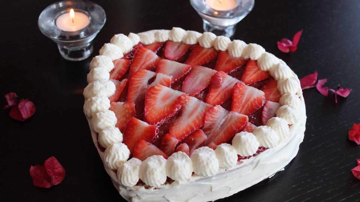 Torta de frutillas. Fuente: (Instagram).