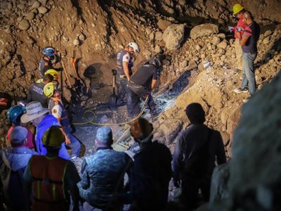 Recuperan el segundo cuerpo tras derrumbe en mina de Teacalco, Morelos