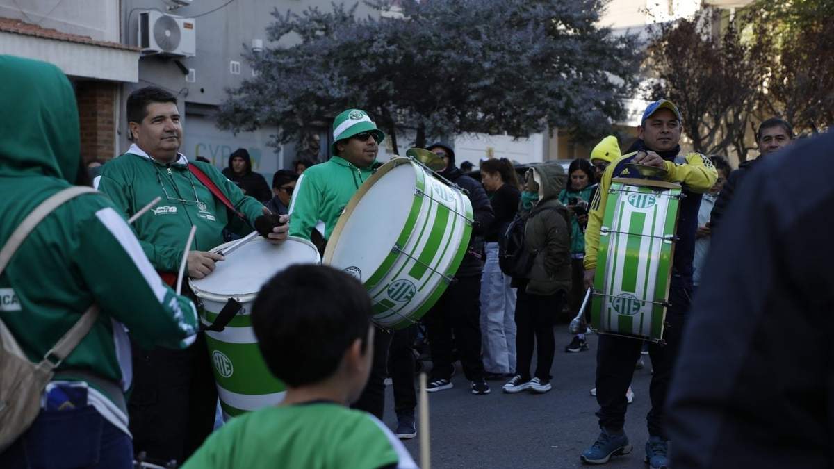 Protesta de ATE en UPEFE. Fuente: (Neuquen Web)