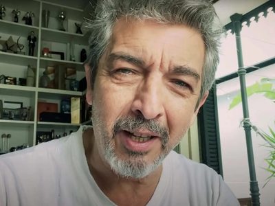 Ricardo Darín daba una entrevista, pero un detalle de su casa arrasó en las redes sociales