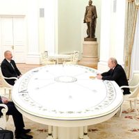 Putin celebrará hoy una cumbre con los líderes de Armenia y Azerbaiyán