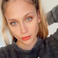 ¡Hasta las lágrimas! Barbie Vélez no se privó de nada para celebrar sus 26 años en familia