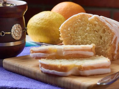 Con lo que te sobró en la cocina: prepará este budín de coco con limón, delicioso y listo en solo minutos