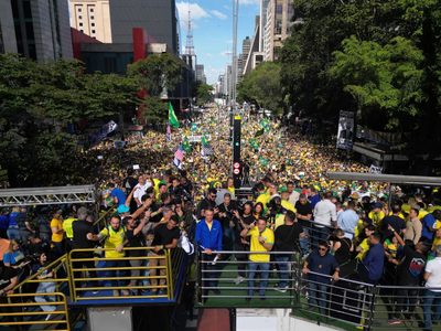 Bolsonaro reúne a sus partidarios en Sao Paulo para protestar contra su juicio ante la Corte Suprema