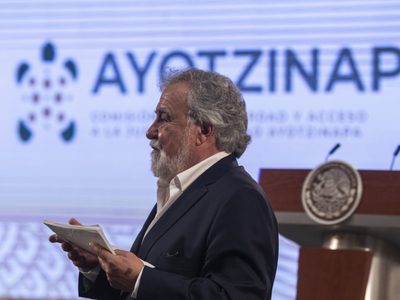 CNDH lamenta "presunto espionaje" contra Alejandro Encinas