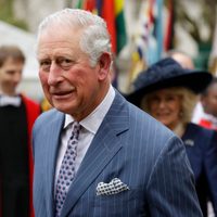 El Príncipe Carlos de Inglaterra da positivo a Covid-19
