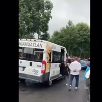 Captan uso de camioneta del DIF para acarreo al mitin de Sheinbaum (Video)