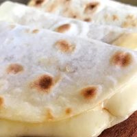 No ensucies para cocinar: prepará esta cena exprés con una rapidita, dos huevos y mucho queso