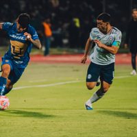 Pumas y Cruz Azul reparten puntos tras empatar 2-2 (Videos)