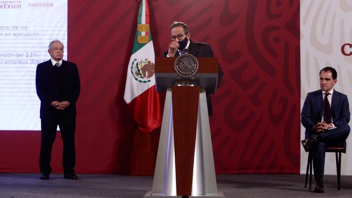 En la presentación de los nuevos proyectos estuvo el presidente del CCE, Carlos Salazar Lomelí. Foto: Germán Canseco