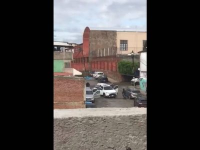 Ataque presuntamente dirigido contra hermano de alcalde de Tacámbaro deja cinco muertos