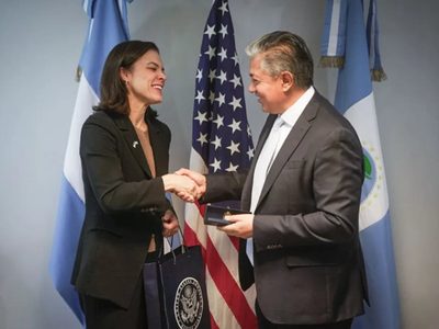 Figueroa gestiona inversiones y créditos en EE.UU. para obras de infraestructura en Neuquén