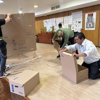 Marx Arriaga sigue atrincherado en oficina de la SEP; insiste en que espera notificación (Video)