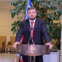 El libertario que saltó de YouTube al congreso y busca la presidencia de Chile