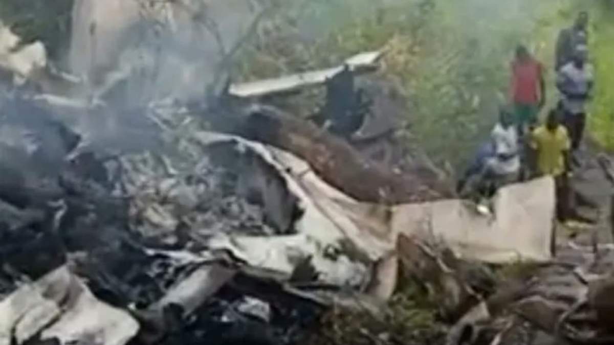 Restos de avioneta siniestrada