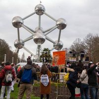 Miles de manifestantes piden la dimisión del gobierno belga por las restricciones por el coronavirus