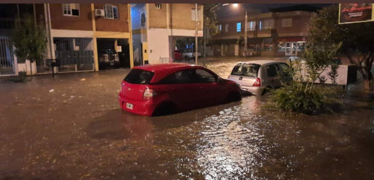 Inundaciones en Neuquén Capital. Fuente: (Twitter)