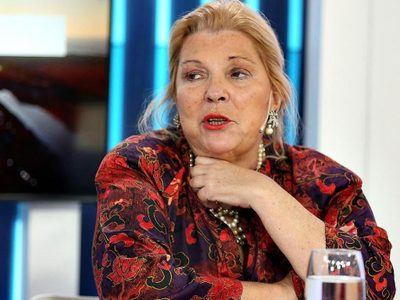 Carrió denunciará al Gobierno por la remoción de jueces