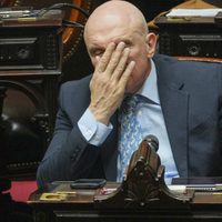 José Luis Espert pidió licencia en Diputados