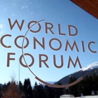 Posponen el Foro Económico Mundial de enero al verano de 2021 por covid-19