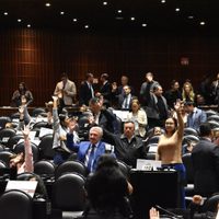 Diputados aprueban reforma que convierte a Infonavit en constructor de vivienda