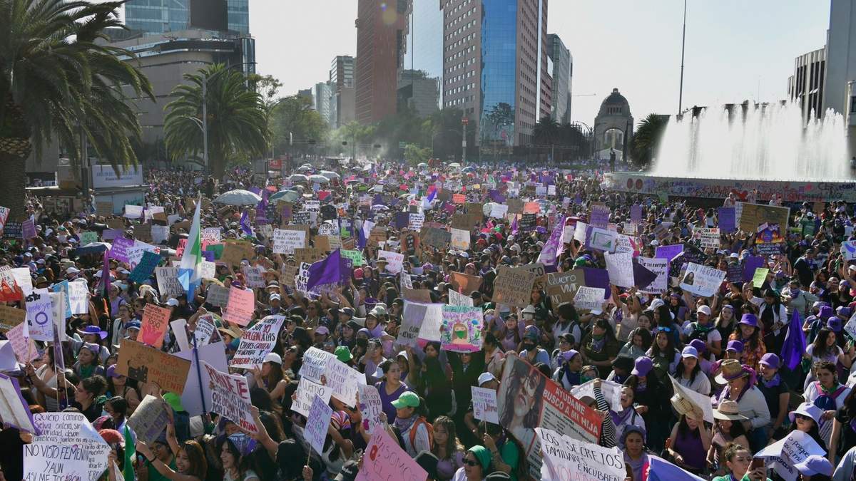 Monumento a la Revolución, uno de los puntos donde se congreraron miles de mujeres