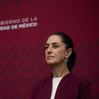 "No subsidiamos lo privado", dijo Sheinbaum por críticas a Beca del Bienestar en escuelas públicas