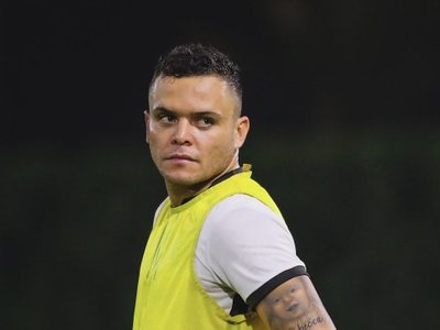 América confirma la contratación de "Cabecita" Rodríguez y se desata ola de memes