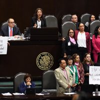 Echan en cara a Otto Granados el gasto para promover la reforma educativa