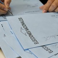 Lanzan una campaña para combatir la desinformación de los jóvenes en la previa de las Elecciones