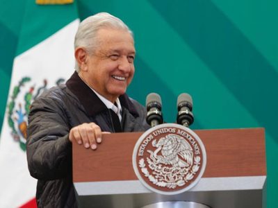 AMLO dice que seguirá hablando de la gastronomía “suculenta” de México