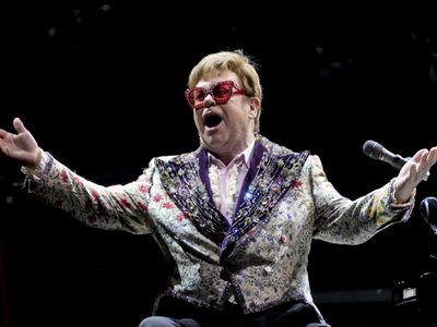 Elton John: "Para ser sincero, no queda mucho de mí”