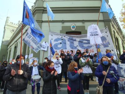 Ayuno y reclamos: así es el nuevo paro de docentes de ATEN