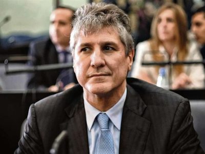 Amado Boudou fue autorizado a salir del país