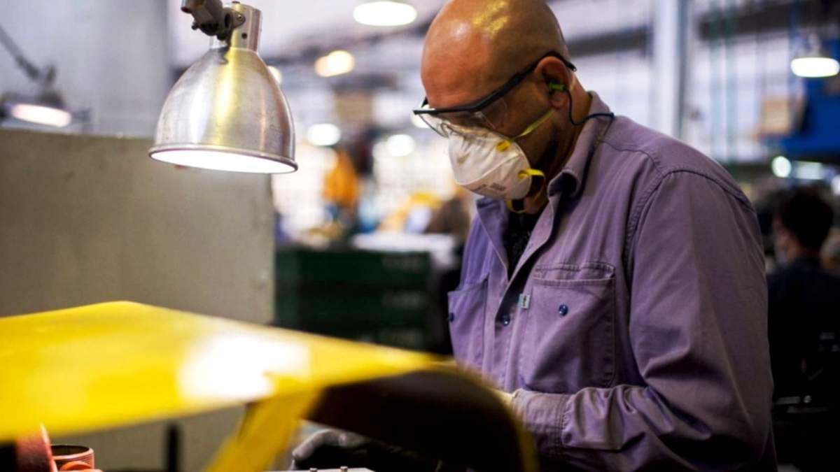Trabajador pyme. Fuente: (Twitter)