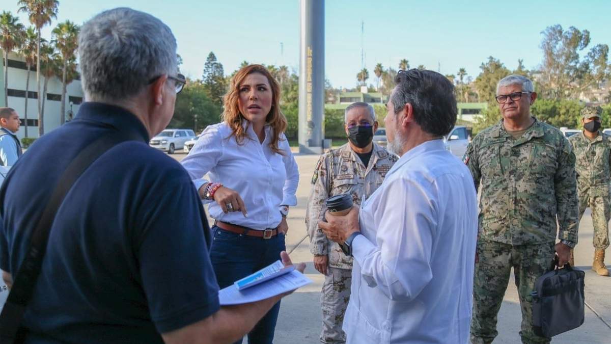 La gobernadora de Baja California en la reunión de seguridad