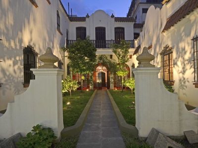 Reabren museos porteños con visitas al aire libre