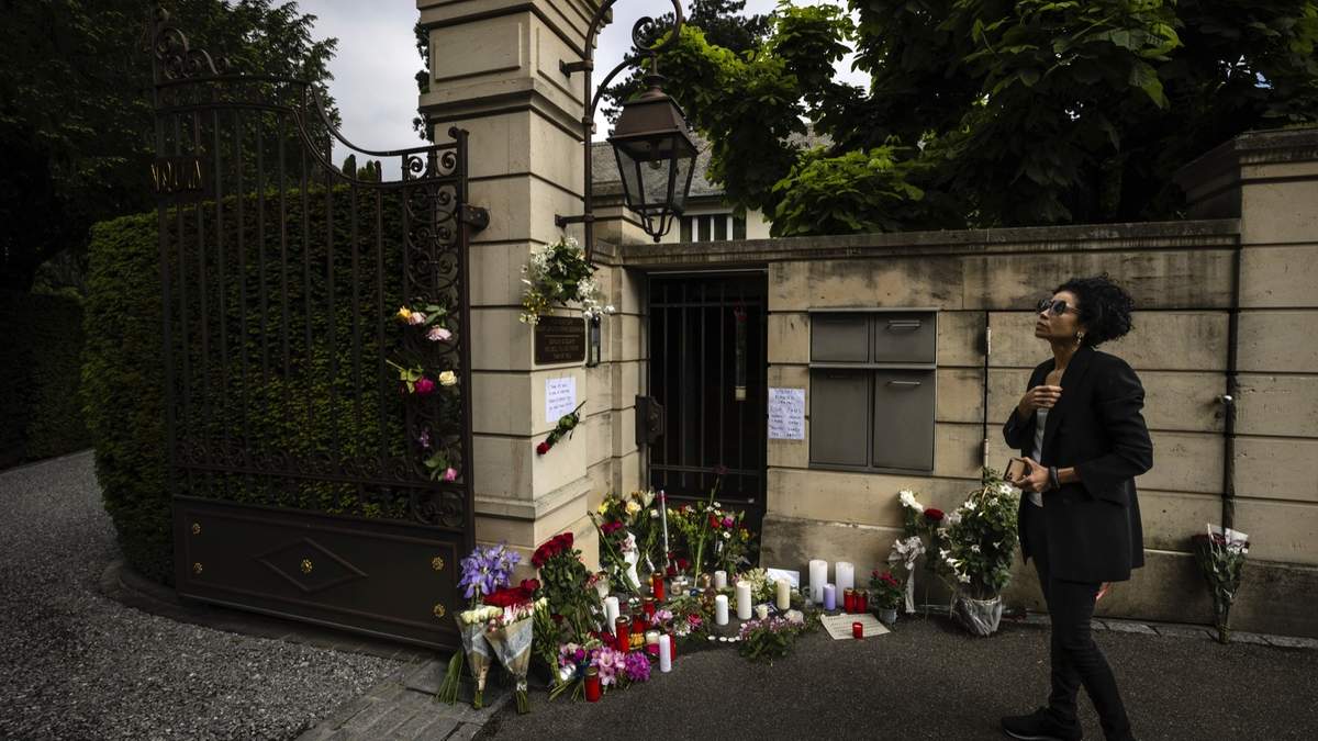 La puerta de la villa donde vivió la cantante