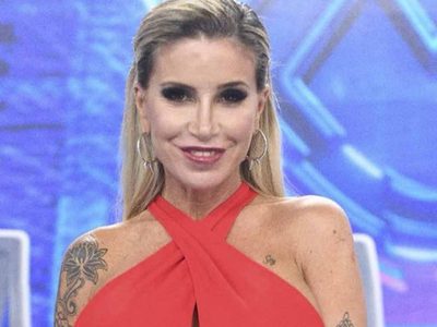 ¿¡Quién es ese hombre!? Florencia Peña posó muy romántica junto a un famoso ¡comprometido!