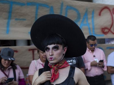 La RAE dice que el uso de la "e" en el lenguaje inclusivo es innecesario