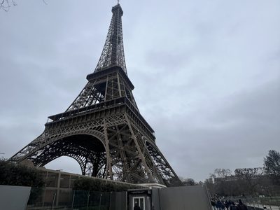 Torre Eiffel reabre tras seis días cerrada por una huelga