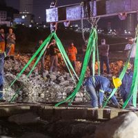 Rescatan figura de virgen María que estuvo 10 años bajo el agua en Monterrey