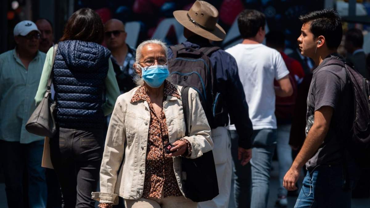Los mayores de 60 años son pacientes de alto riesgo. Fuente: (Twitter)