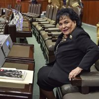 "Soy priista y siempre lo seré": Carmen Salinas