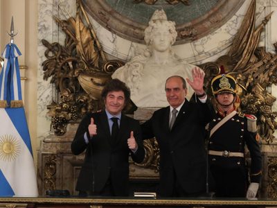 Tras la toma de juramento de Guillermo Francos, el Gobierno modificó la ley de ministerios