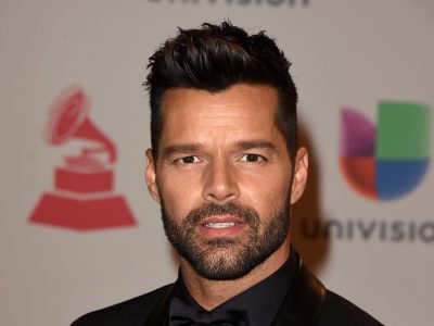 Ricky Martin recibió duras críticas de un sacerdote por su método de paternidad
