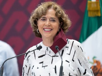 Rosaura Ruiz pide colaboración a universidades para conocer necesidades educativas