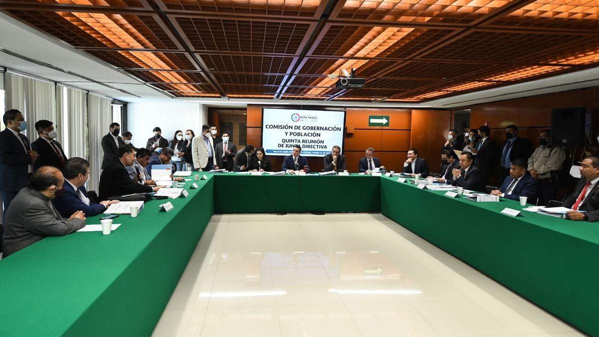 Reunión con la Junta Directiva de la Comisión de Gobernación y Población