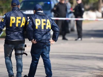 Delincuentes se disfrazaron de policías para robar en una chacra